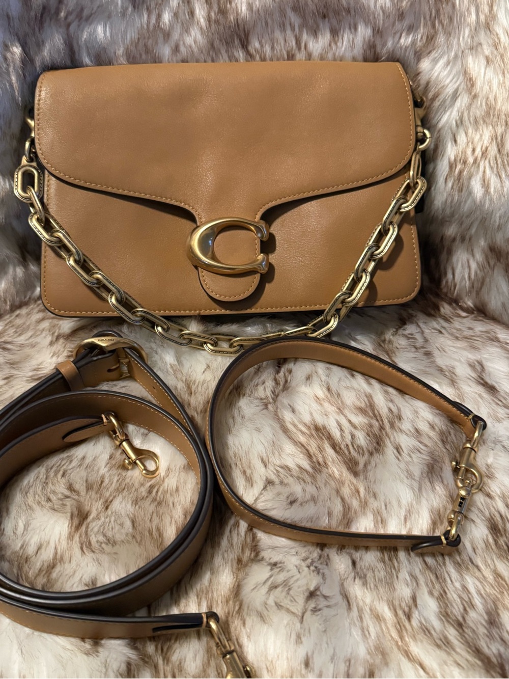 Coach Saddle Shoulder Bag in Caramel Brown with Gold Hardware